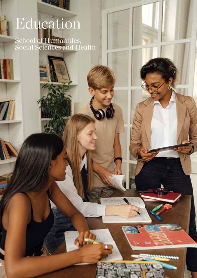 UOWD Graduate Diploma in Educational Studies